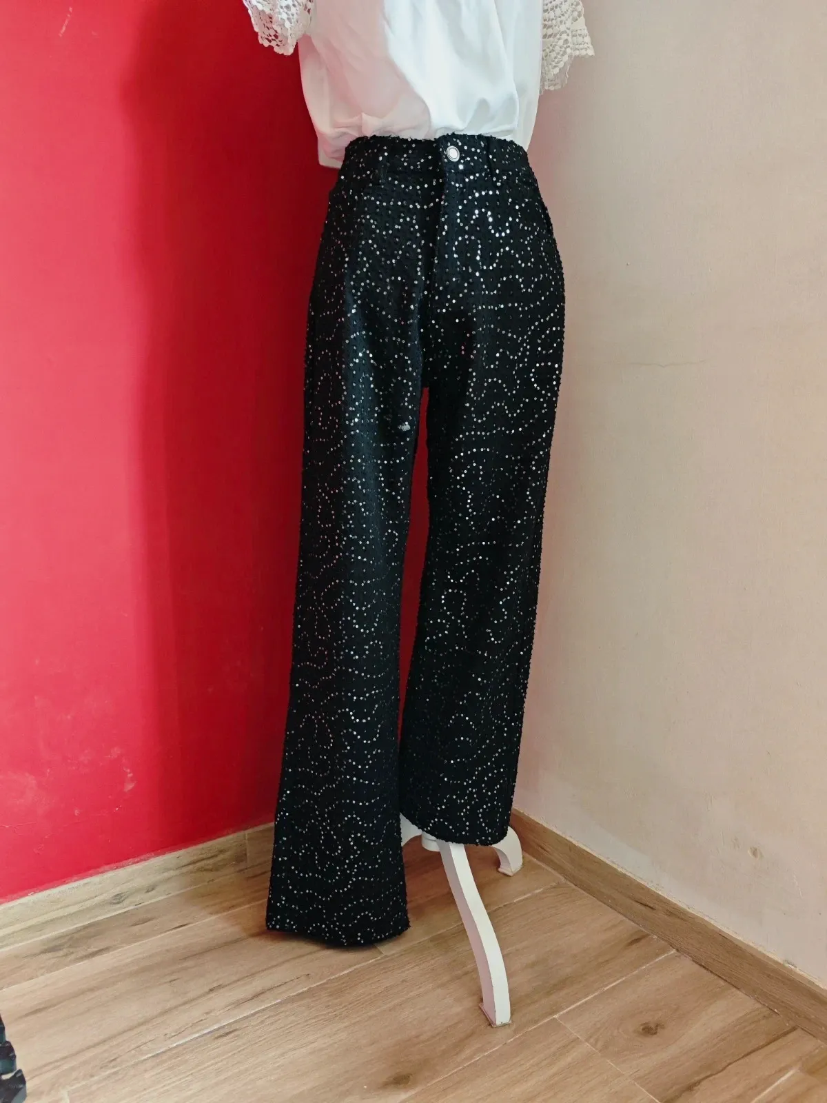 🌺 Espectacular pantalón de algodón negro con lentejuelas plateadas, de See See Paris – See See Paris – taille M / 38 / 10 2
