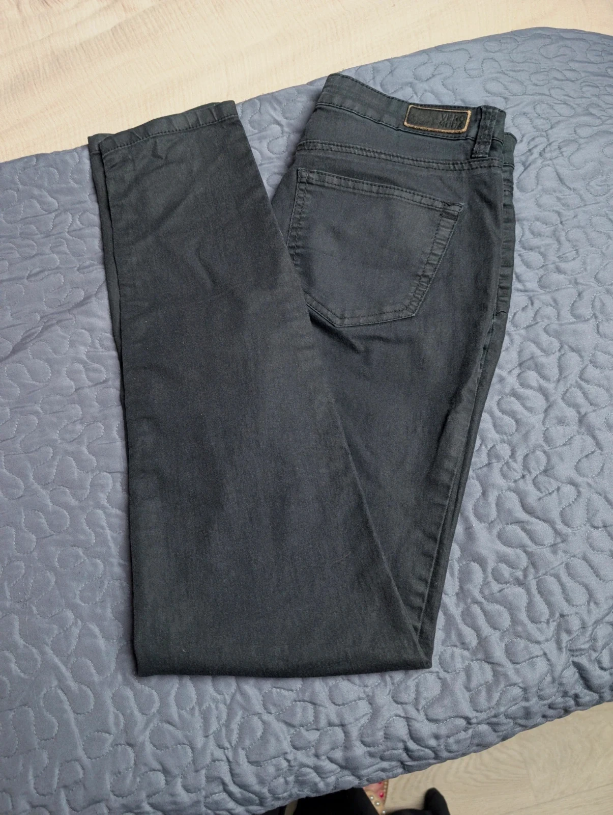 Pantalon noir / Taille 38/40 / Marque Véro Moda