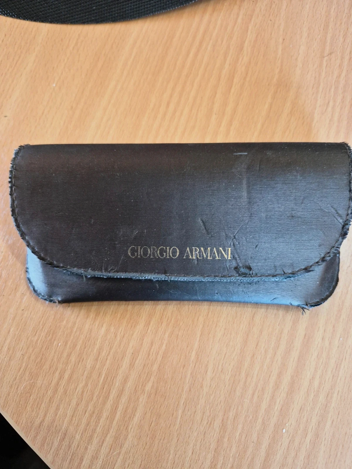 Étui a lunettes Géorgie armani