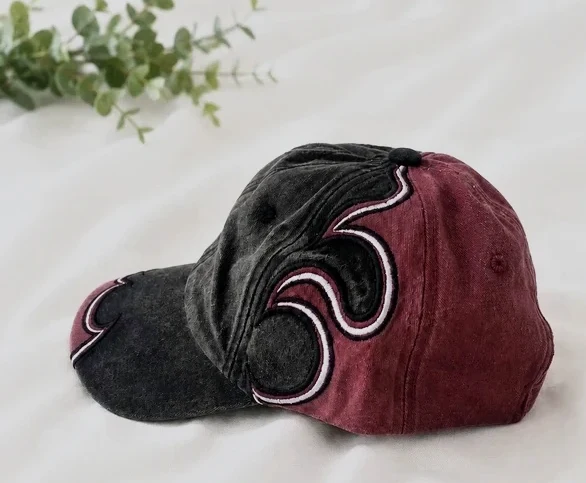 Casquette bicolore style streetwear délavé