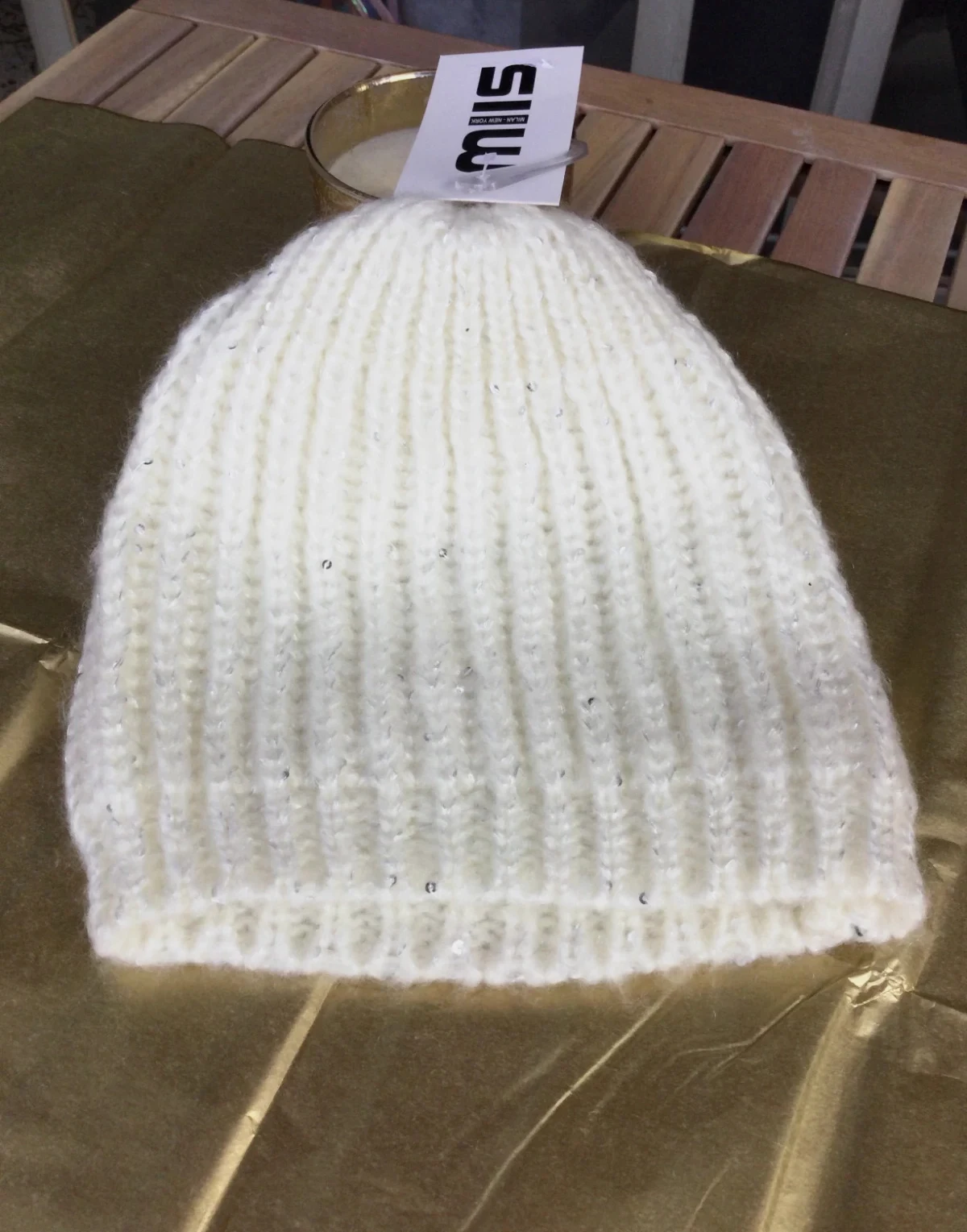 Gorro de lana con aplicaciones🌺