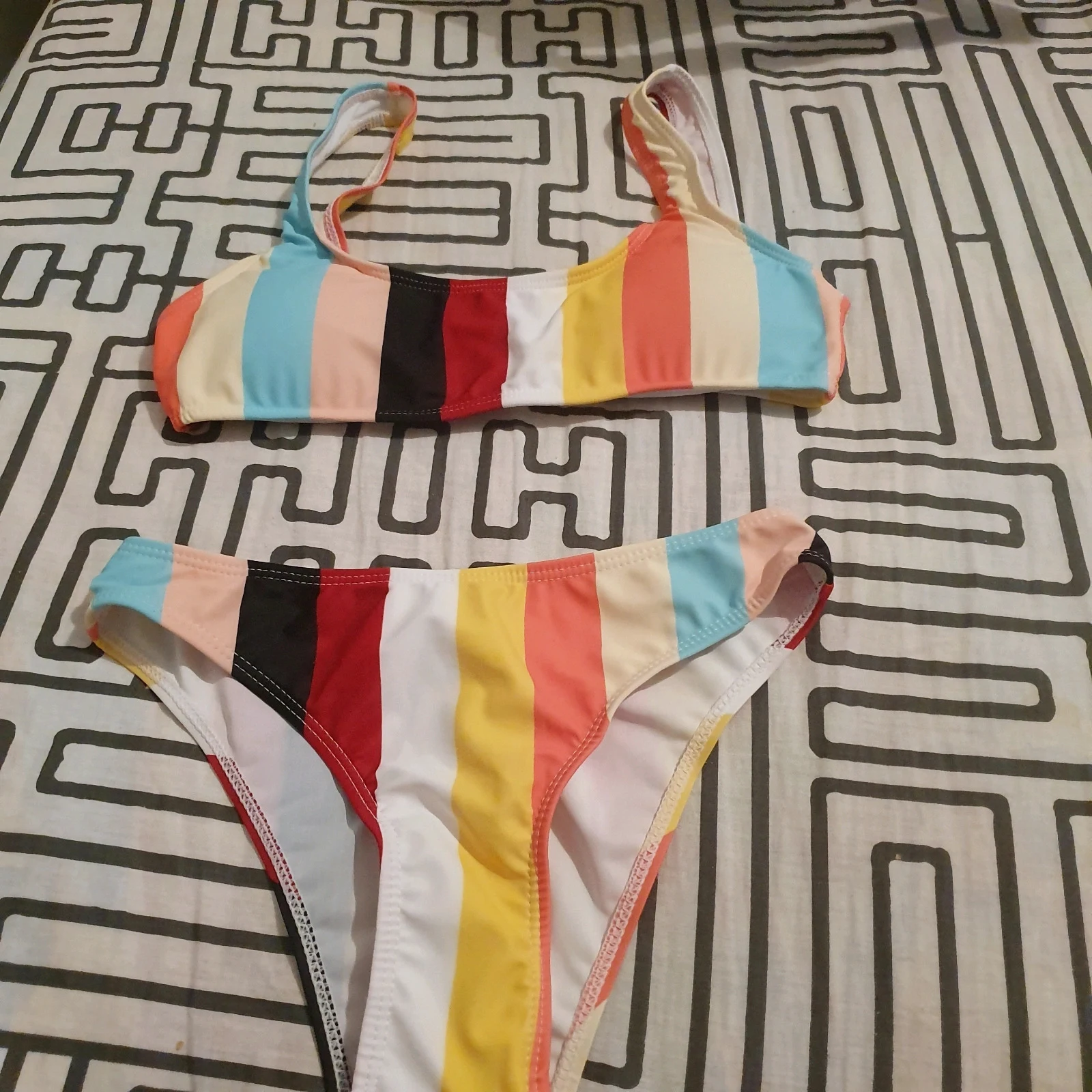 Maillot de bain – taille M / 38 / 10