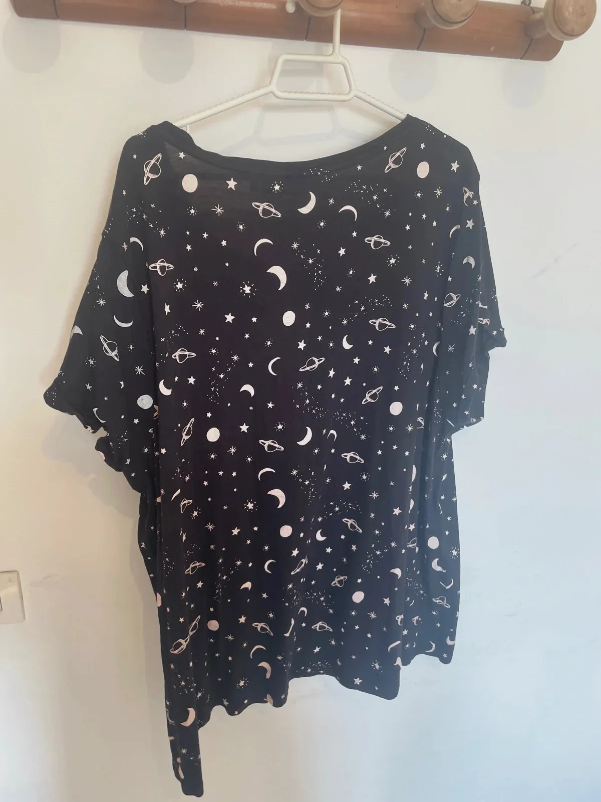Camiseta Galáctica Estrellas y Lunas • Clockhouse Talla 54 – Clockhouse – taille 7XL / 54 / 26 5