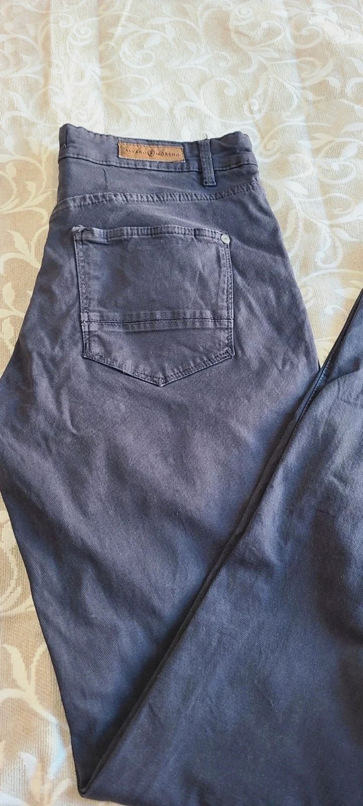 Pantalón gris oscuro de Álvaro Moreno talla 38 – Alvaro Moreno – taille W28 | FR 38 2