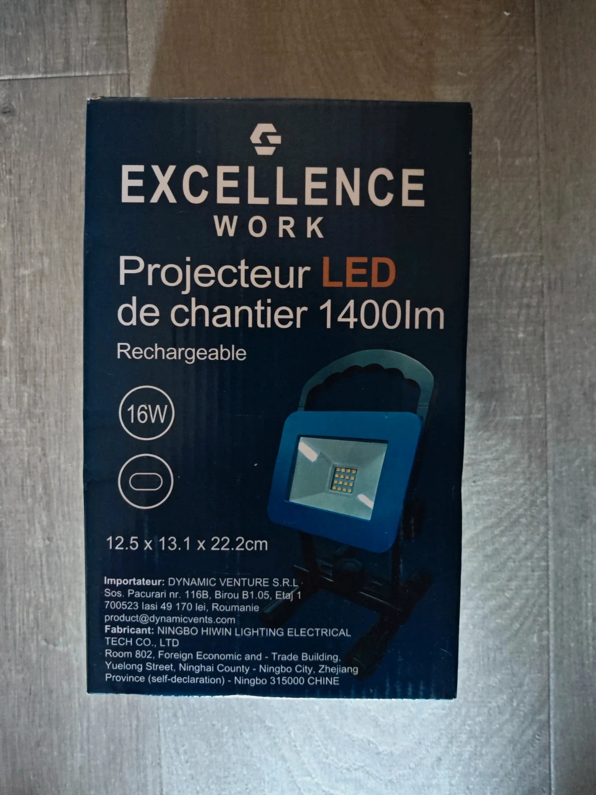 Projecteur LED de chantier rechargeable 1400 lm – Neuf