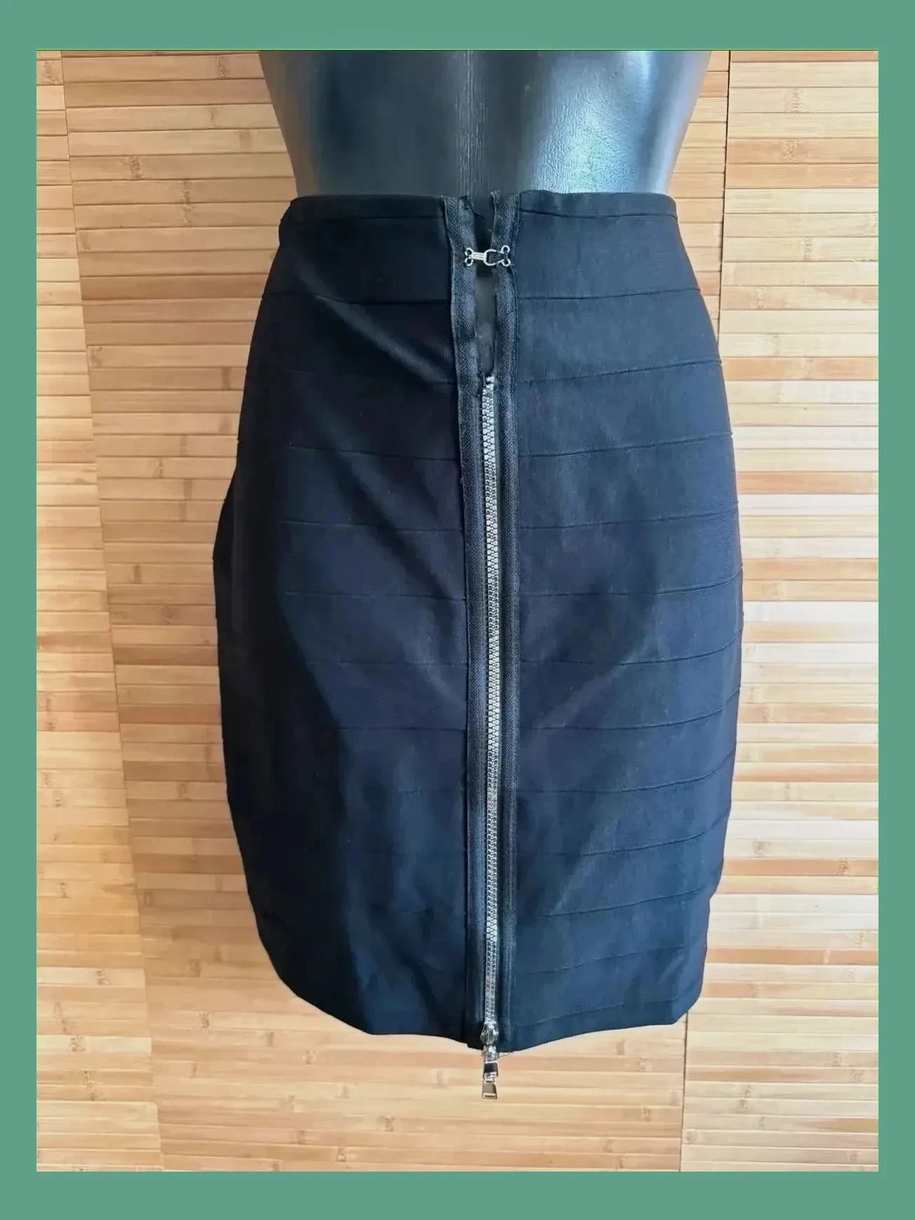 Falda tubo Joseph Ribkoff talla 42 😍
