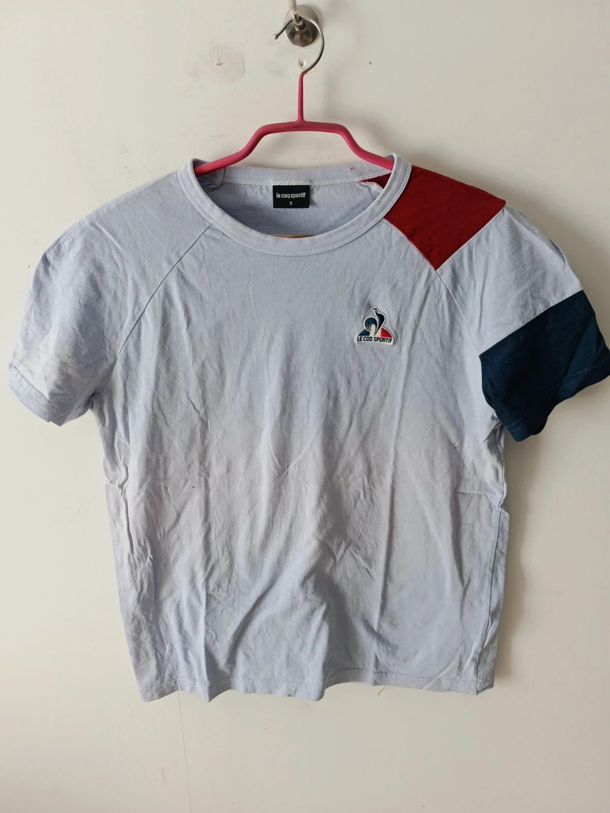 💛Je vends ce t-shirt Le Coq Sportif multicolore💛
