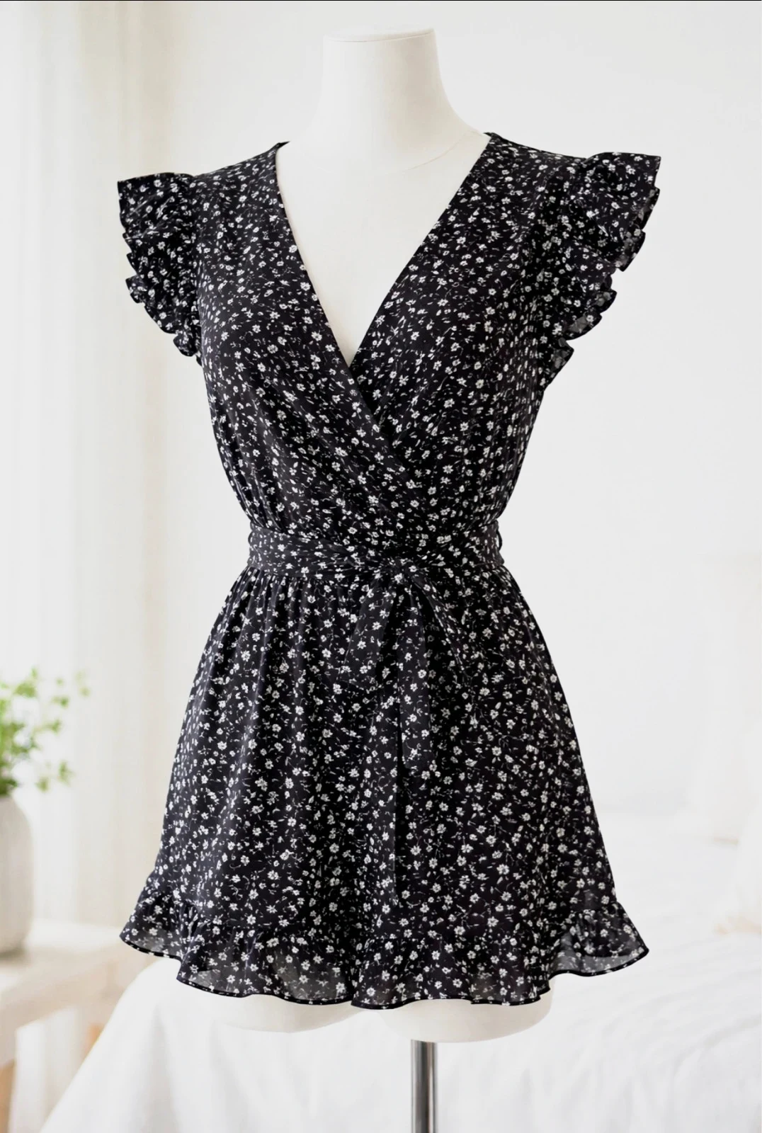 Combishort noir fleuri volanté style bohème – Shein – taille S / 36 / 8