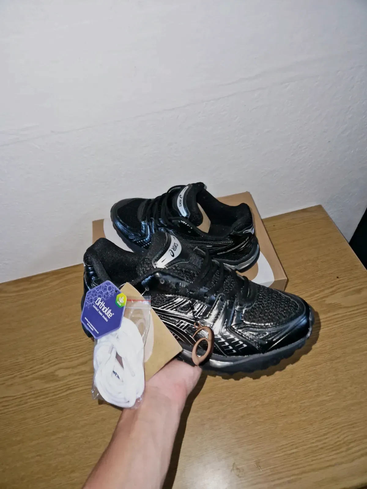 Asics Gel kayano 14 UK 7 black/silver – Asics – black/silver – taille UK 7 2
