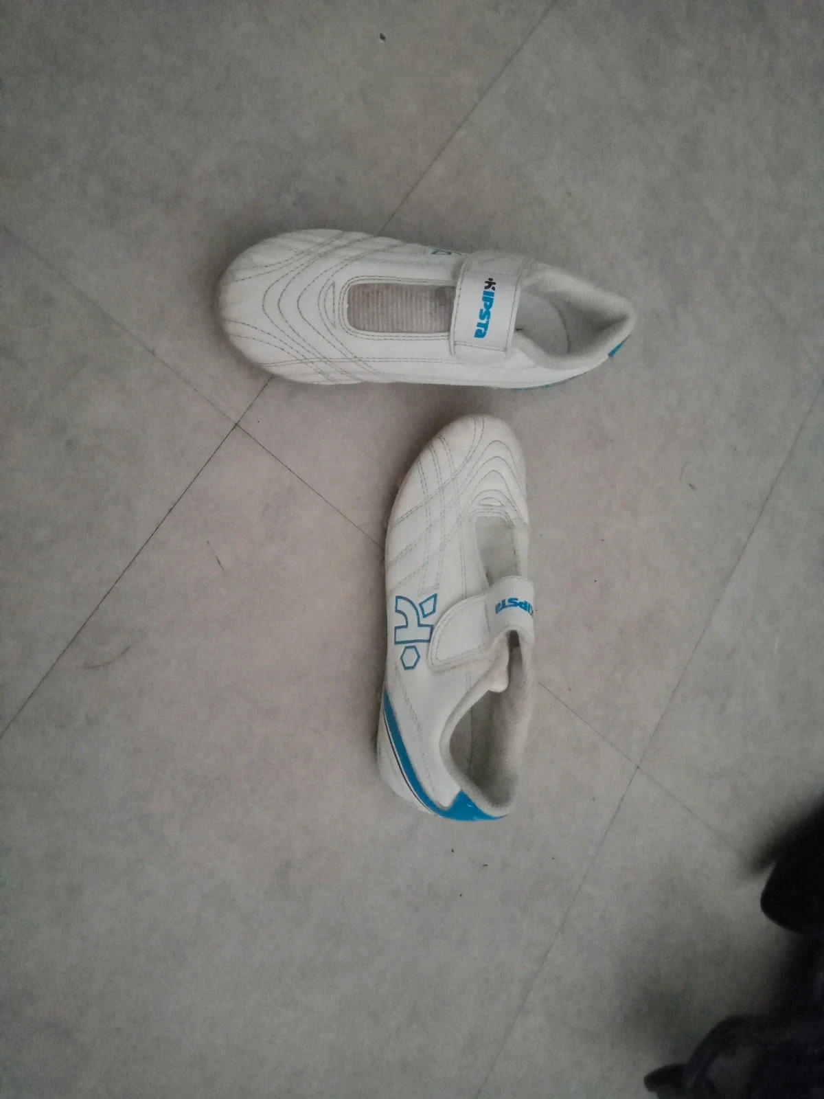 Chaussures crampons kipsta 31