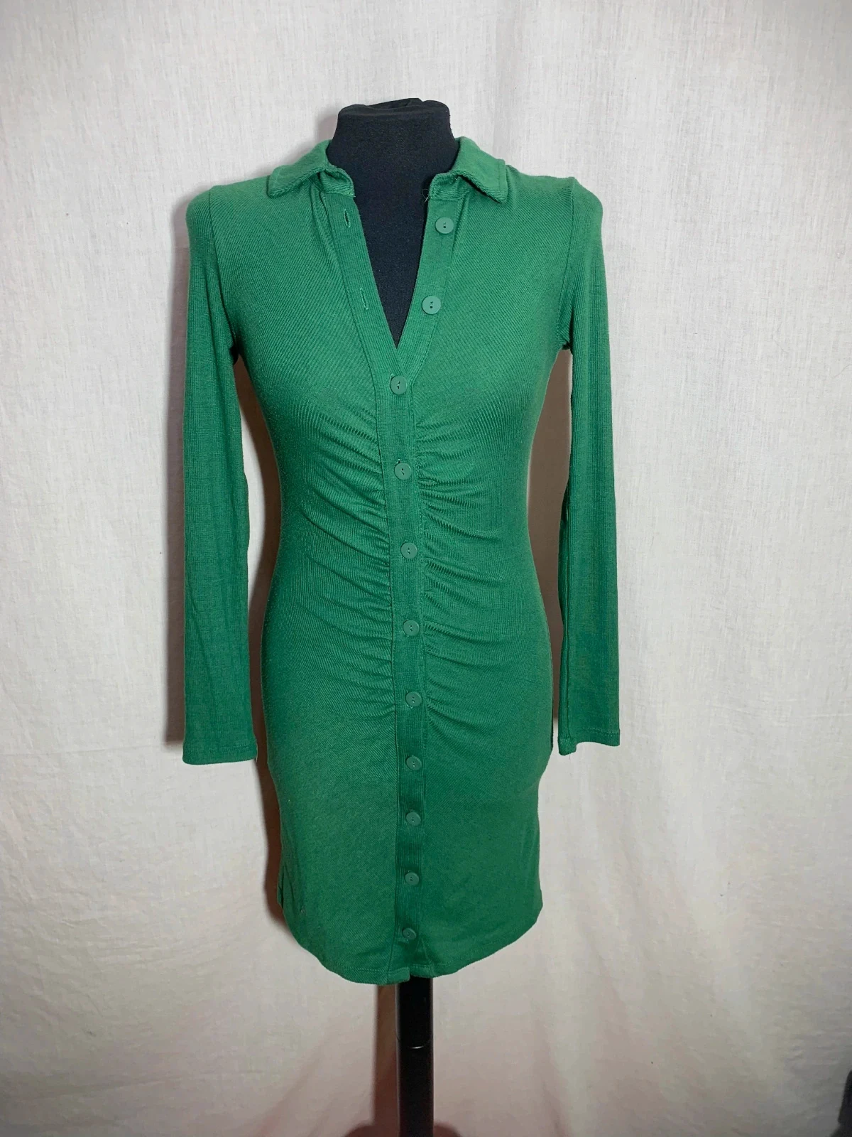 Vestido Camisero Fruncido Verde | Green Ruched Shirt Dress | Stradivarius – Stradivarius – taille S / 36 / 8