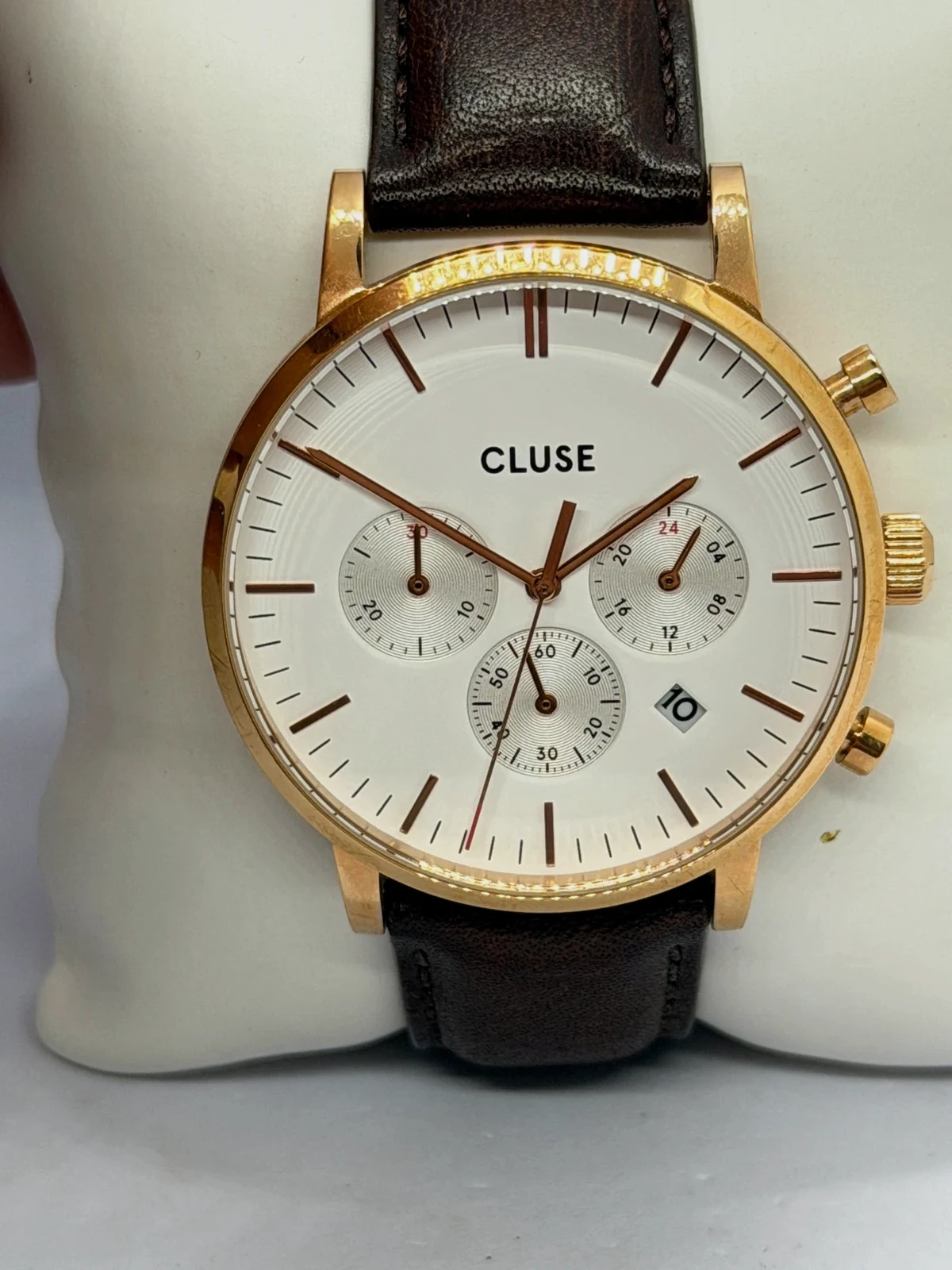 Élégante Montre Chronographe Cluse -État Impeccable (40mm) – Cluse – taille 39–42 mm