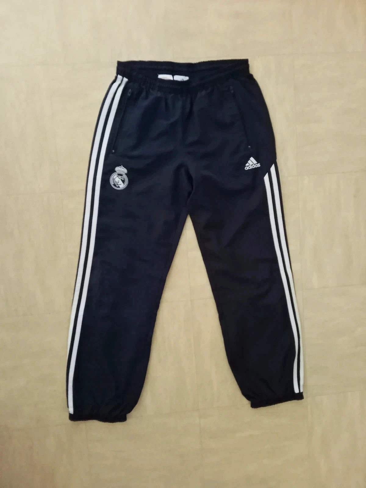 Pantalon Real Madrid Adidas garçon 12 ans – Marine/Blanc – Neuf étiquette – Football