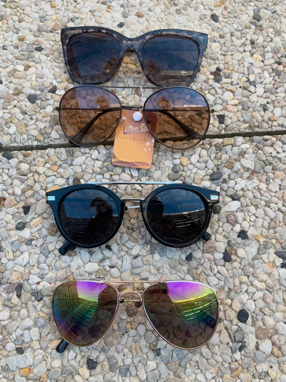 Lot de 4 paires de lunettes de soleil fantaisie – Styles variés