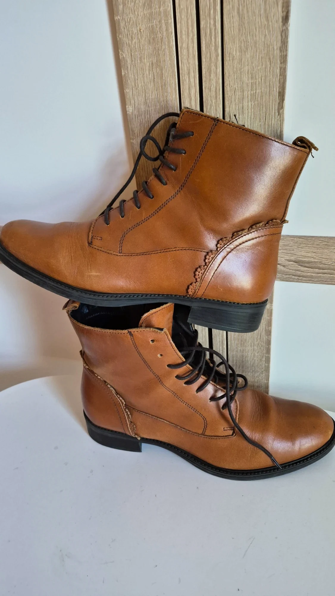 Bottines cuir camel T38 Liberto