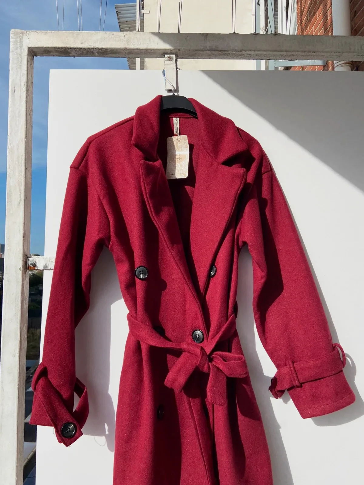 Manteau long bordeaux avec ceinture Taille Unique / Burgundy long overcoat One Size – taille Taille unique 2