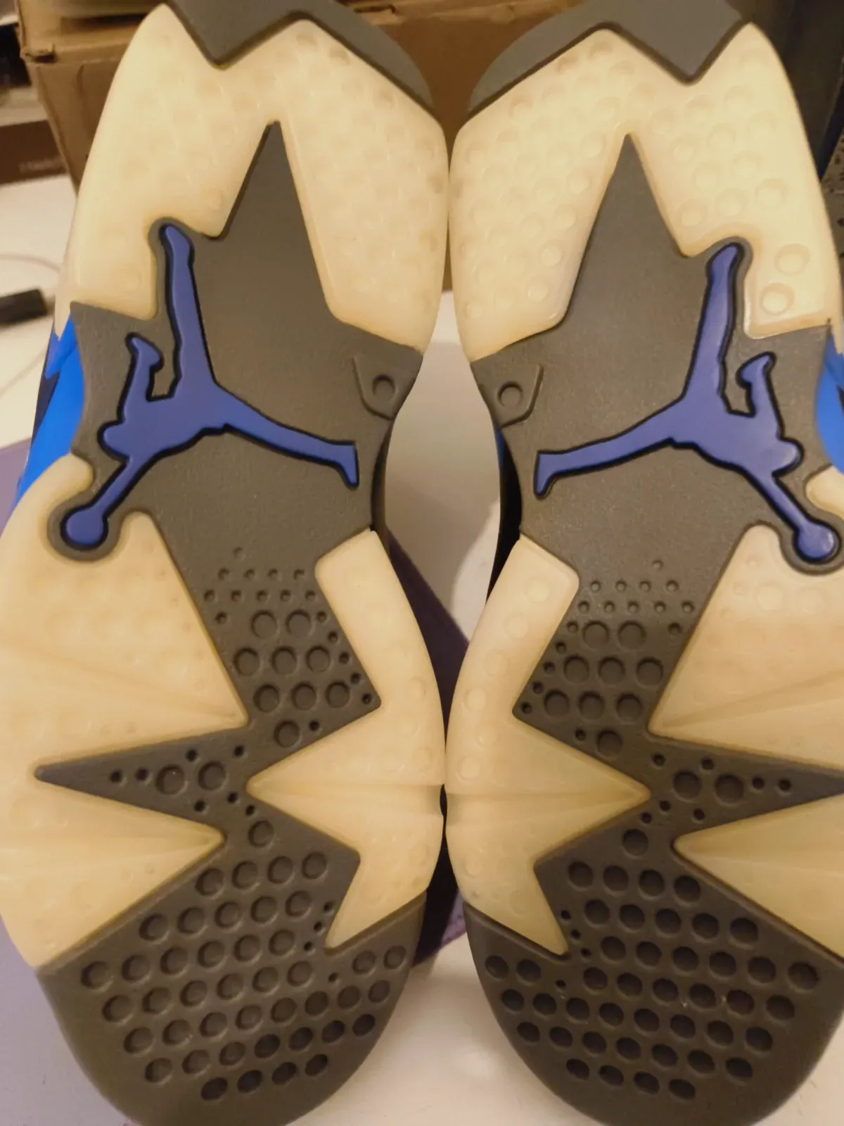 Baskets Jordan MVP 678 Noires et Bleues – Jordan – taille EU 38 5