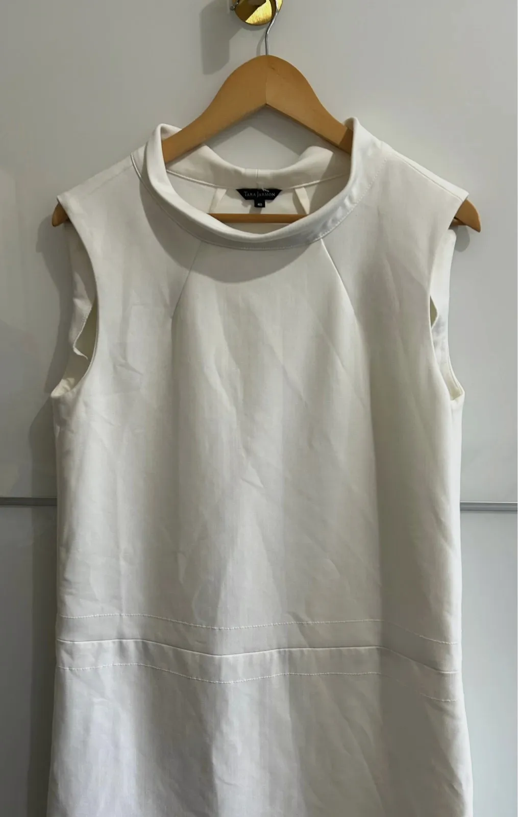 Robe Tara Jarmon 40 blanche droite chic élégante – Tara Jarmon – taille L / 40 / 12 5