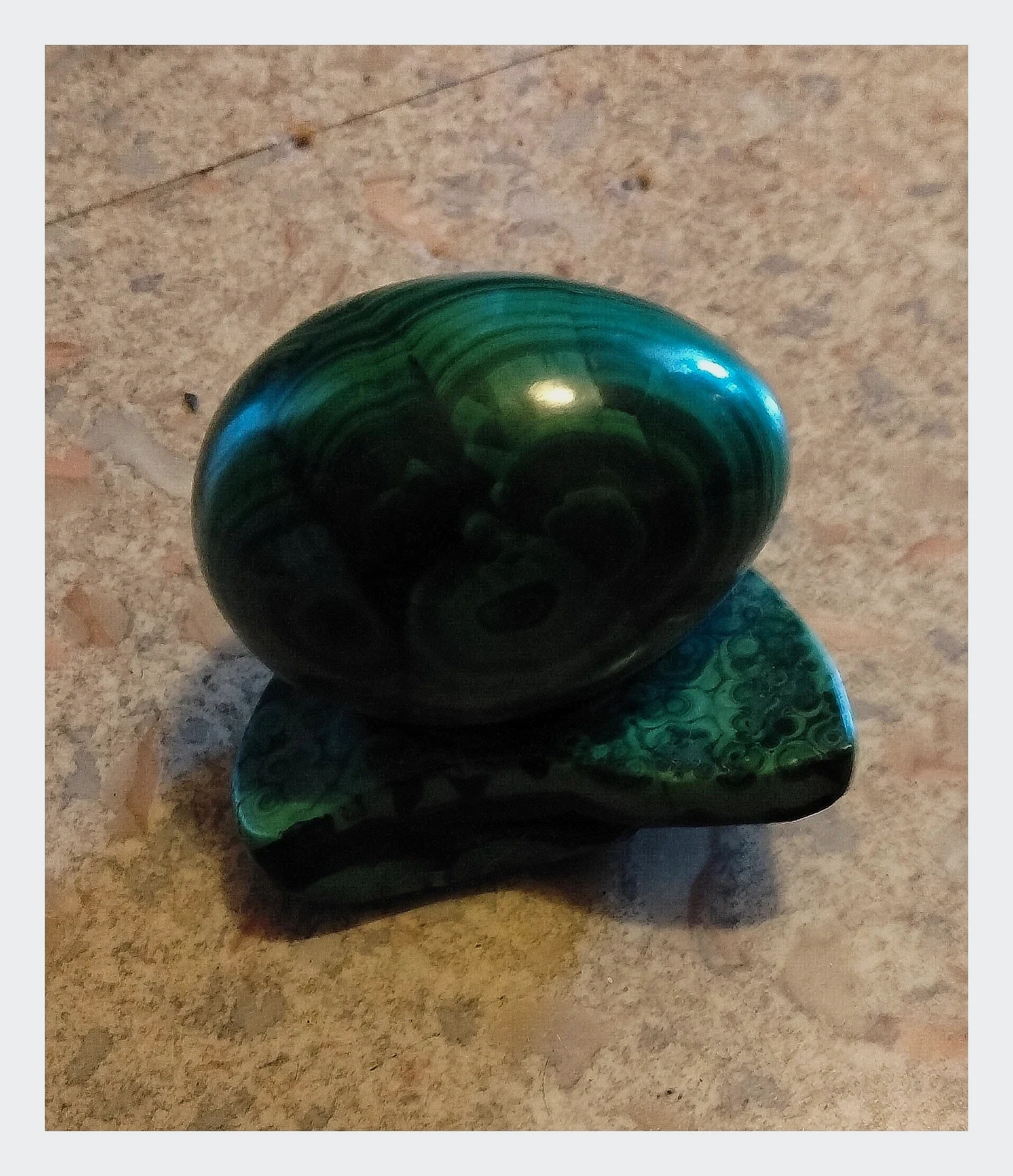 Escargot GÉANT en Malachite Naturelle Véritable - Collection (1,3 kg)