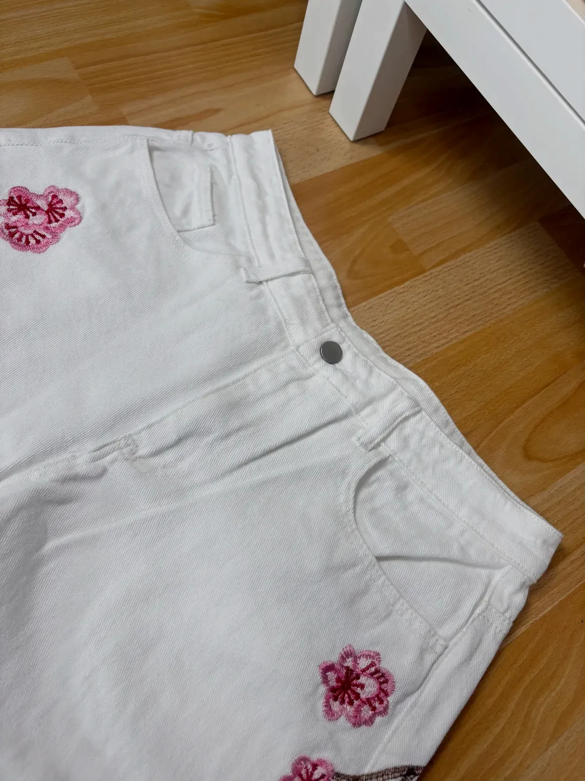 Jean Baggy motif fleur de Sakura - Taille M  – Y2K – blanc – taille M 5