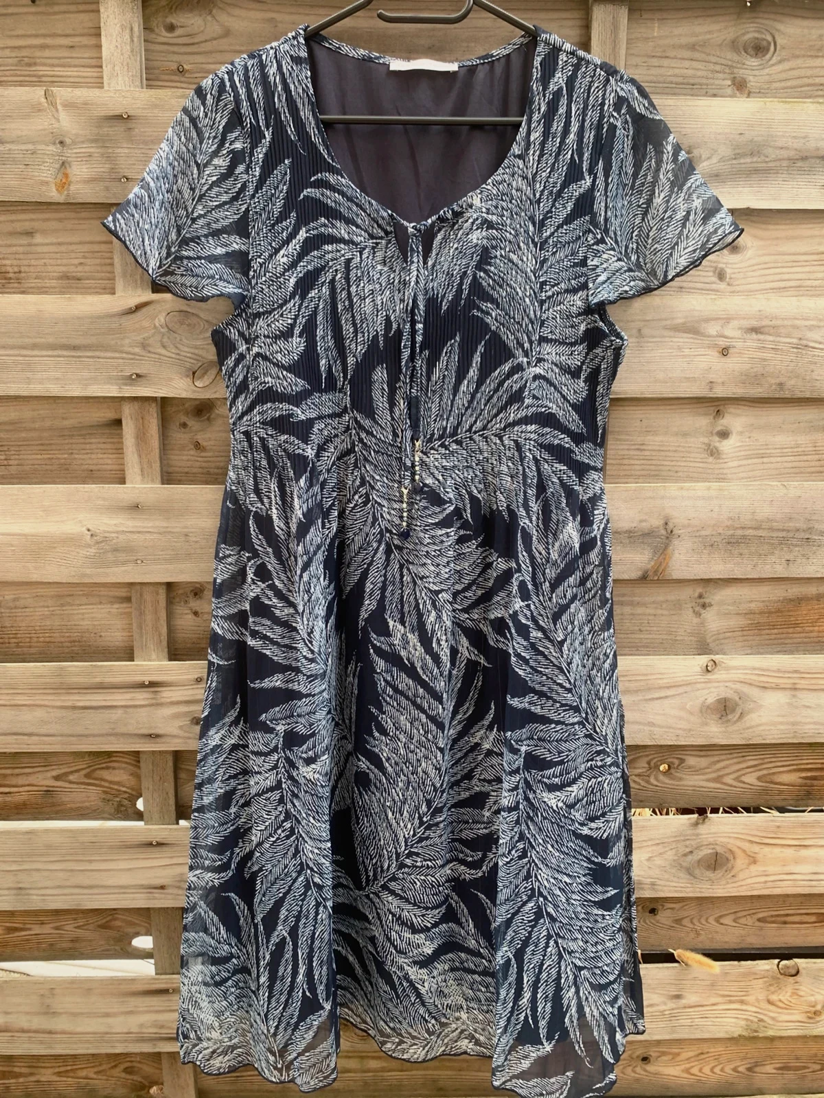 Robe Armand Thiery imprimé feuillage T.L – Plissée, doublée – Très bon état