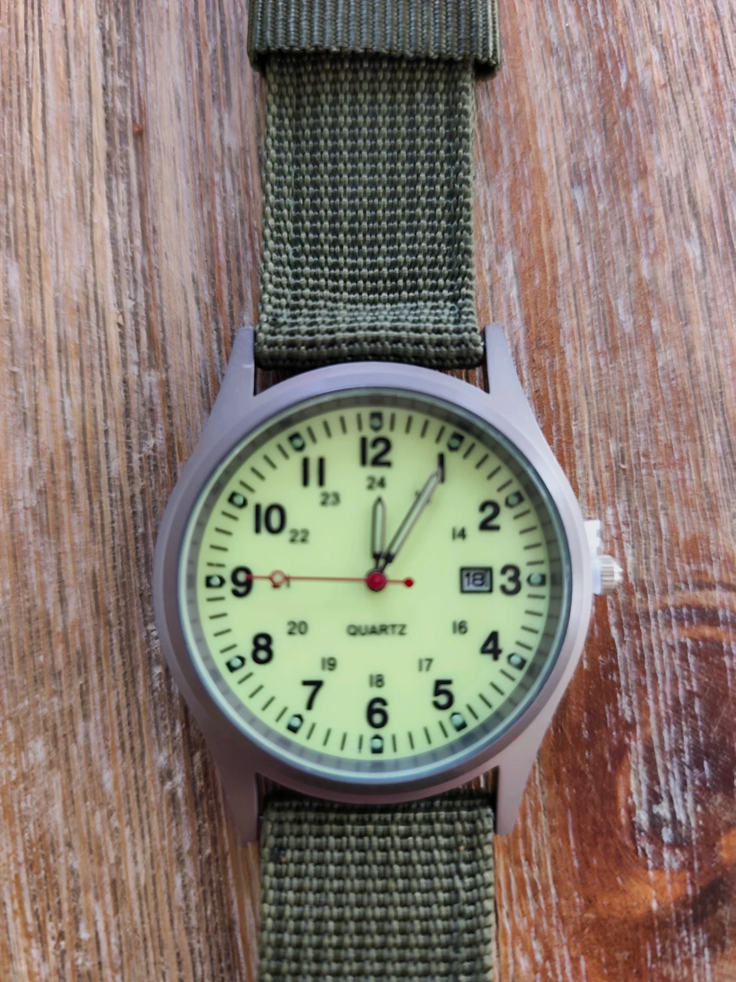 Montre militaire vintage 