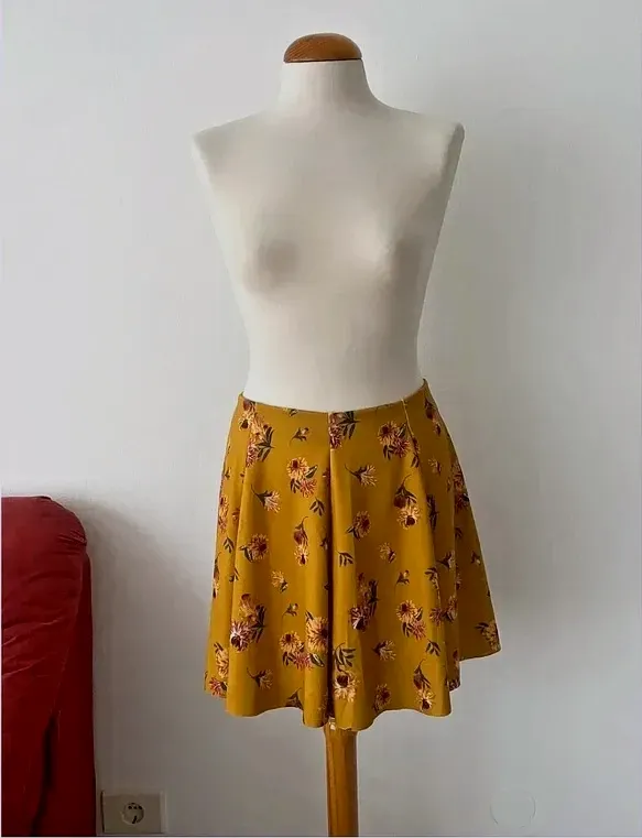 Jupe patineuse jaune fleurie – bon – jaune moutarde 3