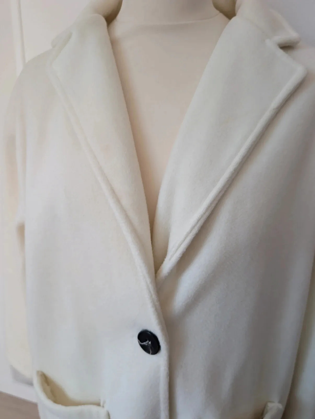 Manteau beige crème hiver TU jusqu'au 42 – Italia Independent – taille Taille unique 4