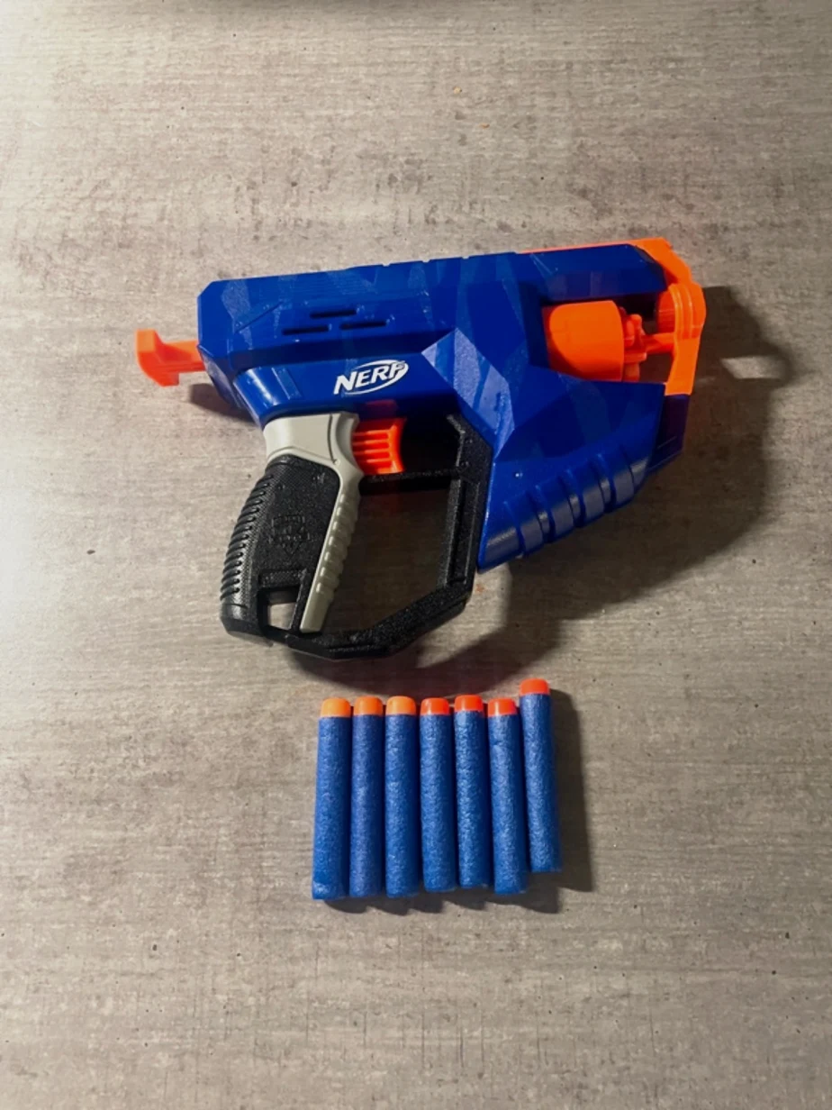 Pistolet Nerf Elite 2.0 avec 11 fléchettes
