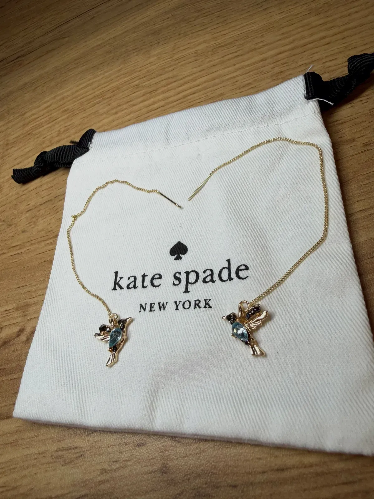 Boucles d'oreilles pendantes Kate Spade motif colibri – Kate Spade – doré – taille Taille unique 5