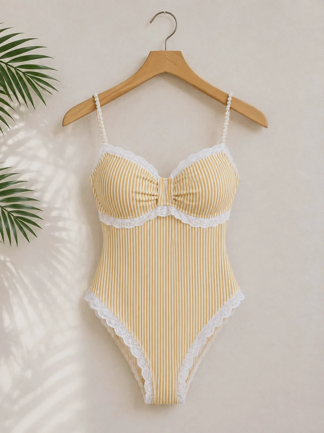 Maillot de bain 1 pièce rayé jaune & blanc – Dentelle & perles – Taille XL