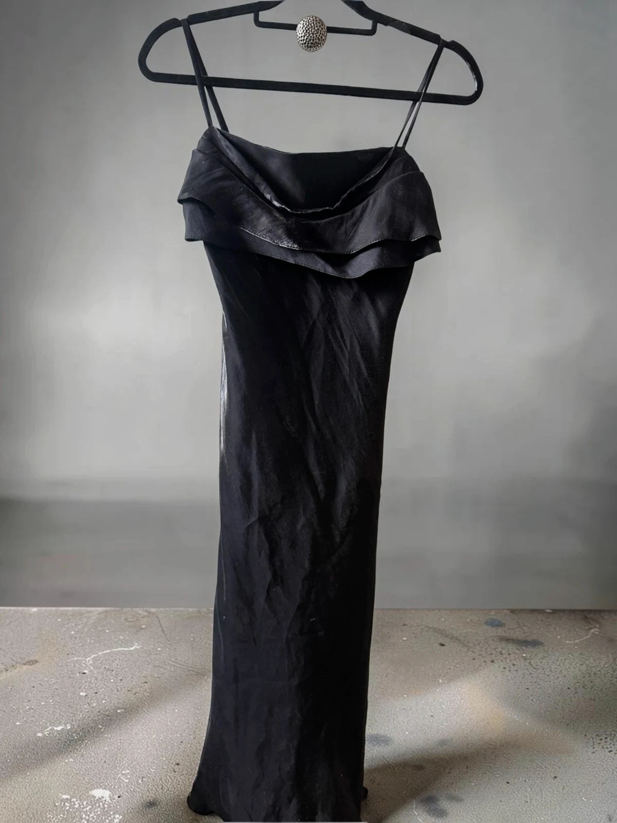 Robe de soirée longue drapée et fluide vintage – Vintage Dressing – taille M / 38 / 10