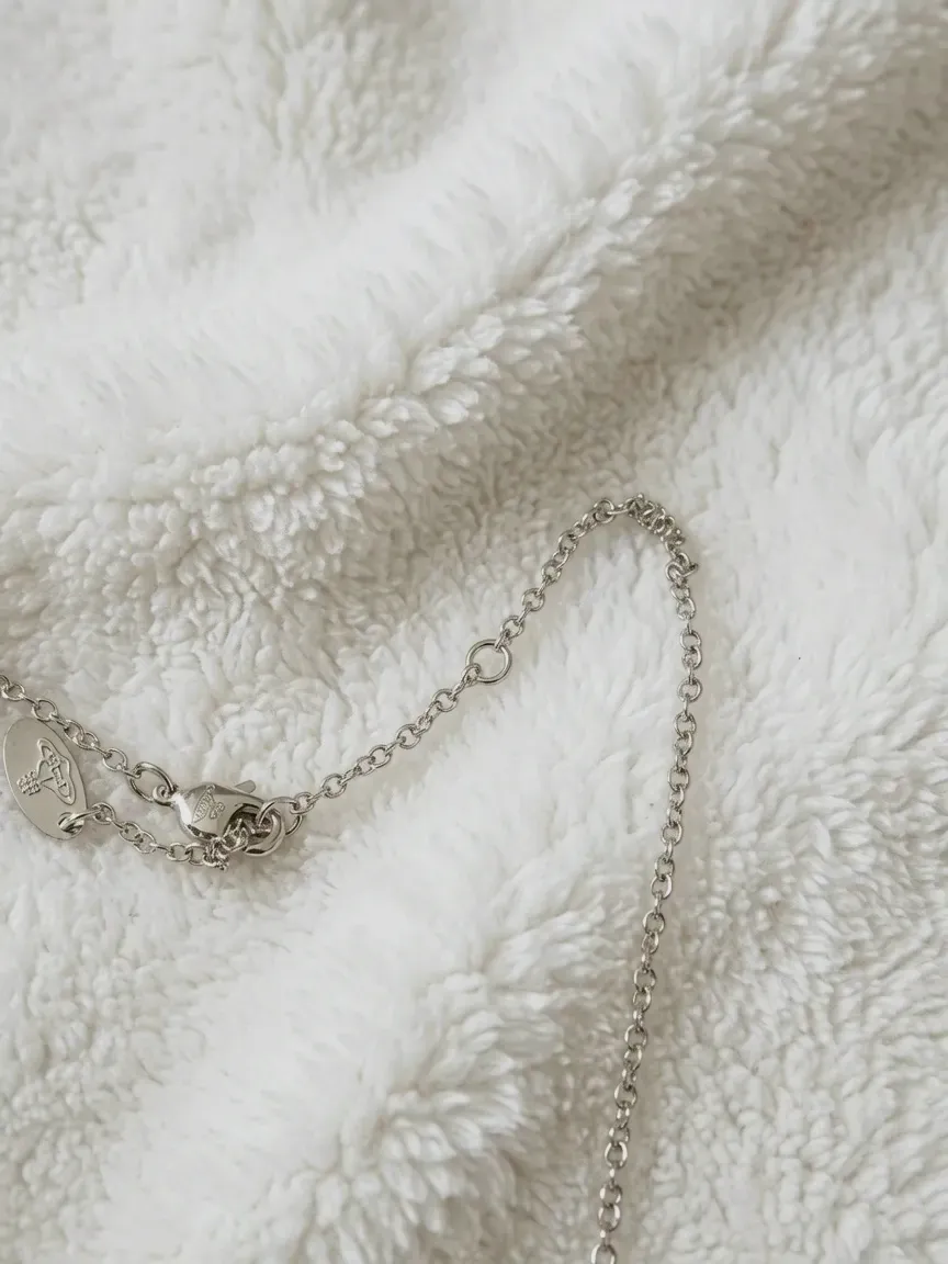 Collier pendentif planète argenté – Vivienne Westwood – argenté 5