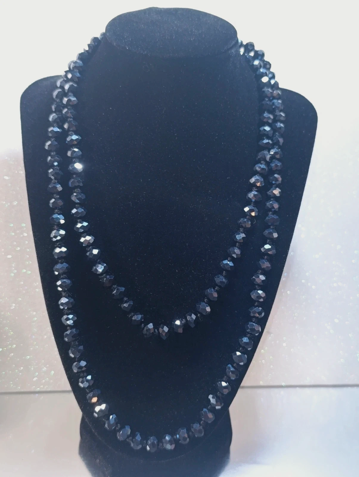 Collar cuentas acrílicas oscuras 53 cms.