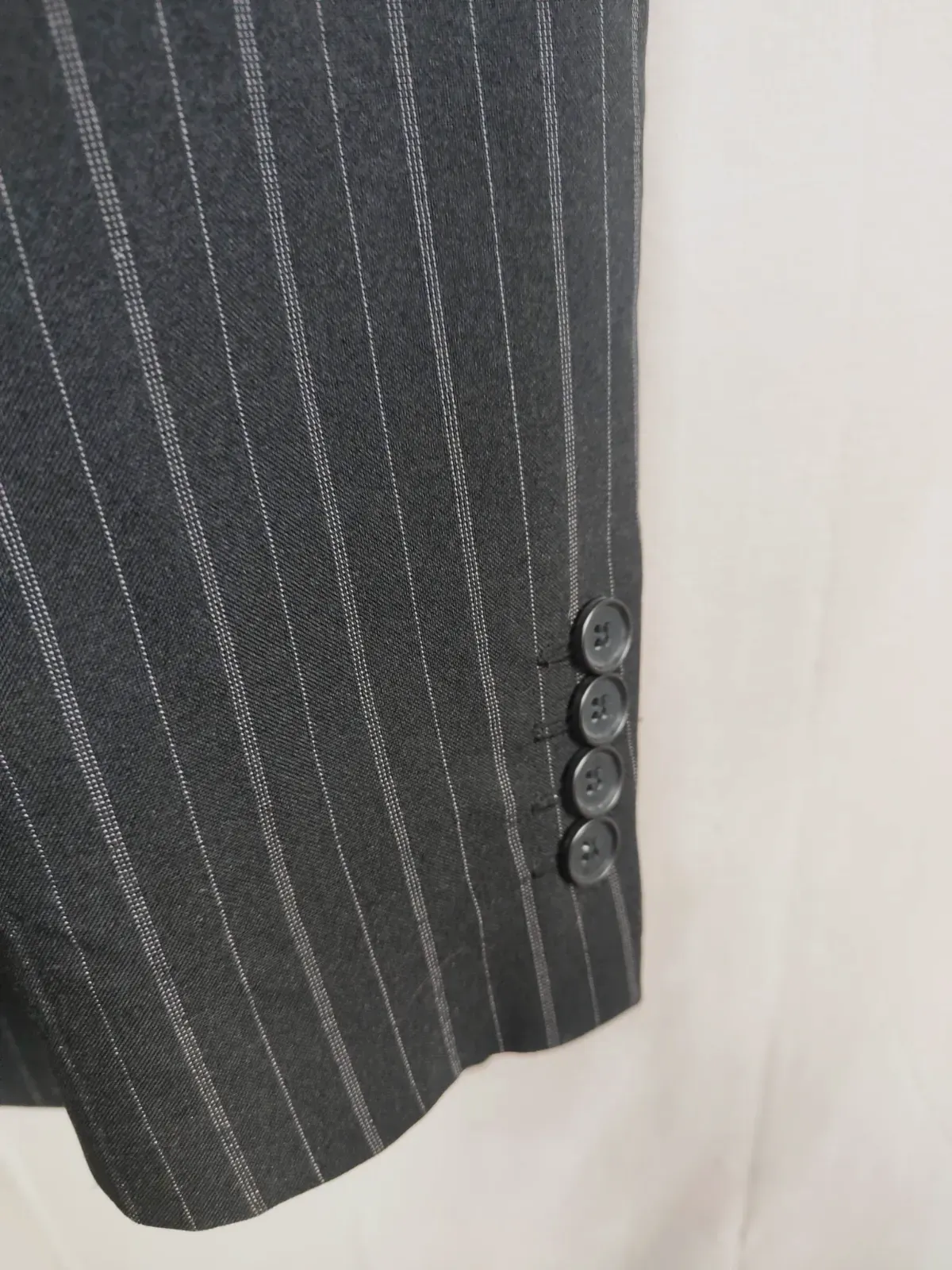 Costume 2 pièces homme (veste + pantalon) noir / gris foncé rayé - Taille L - Ve – Urban Kiabi – taille L 4