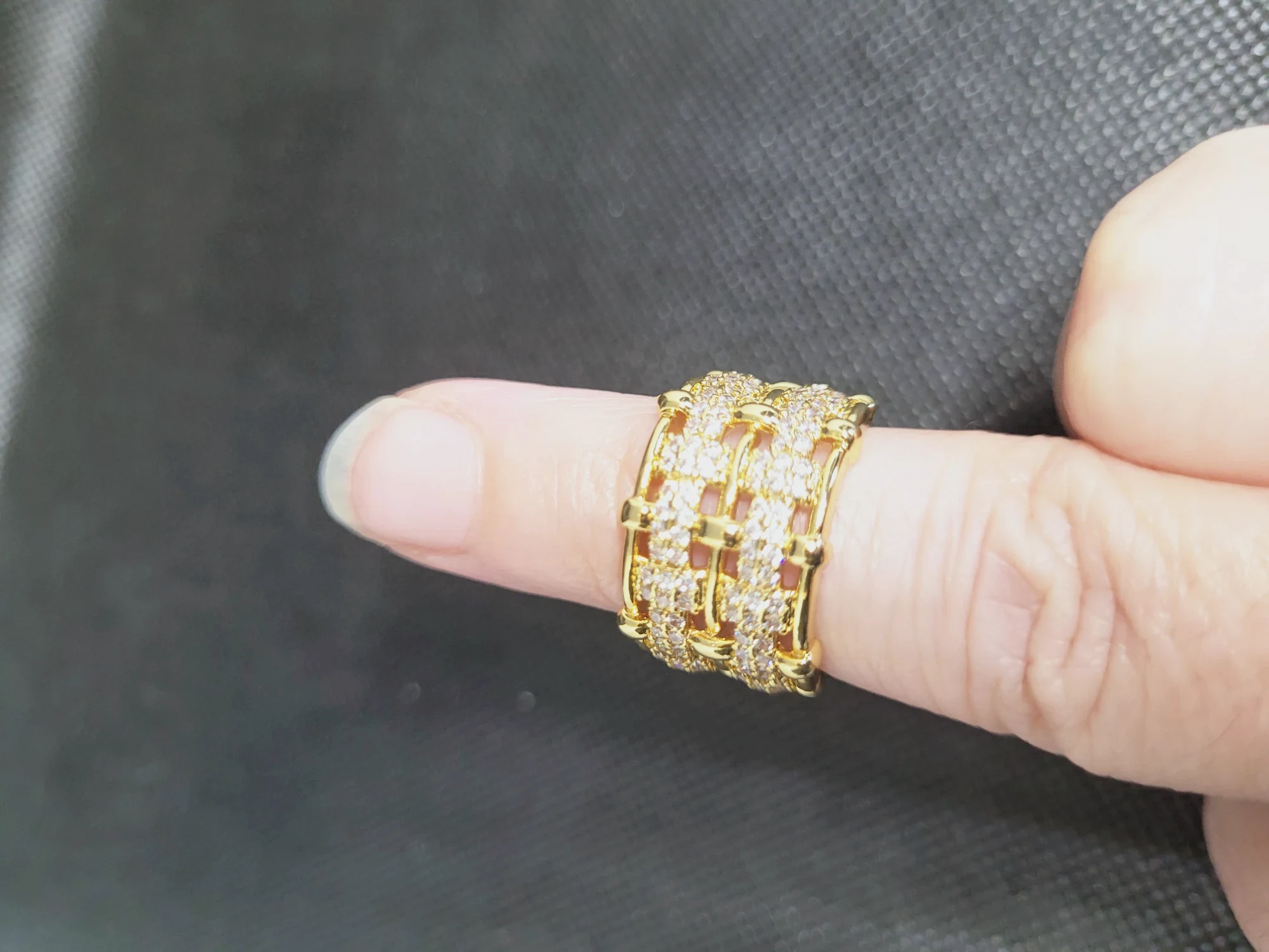 Bague en acier inoxydable ajustable