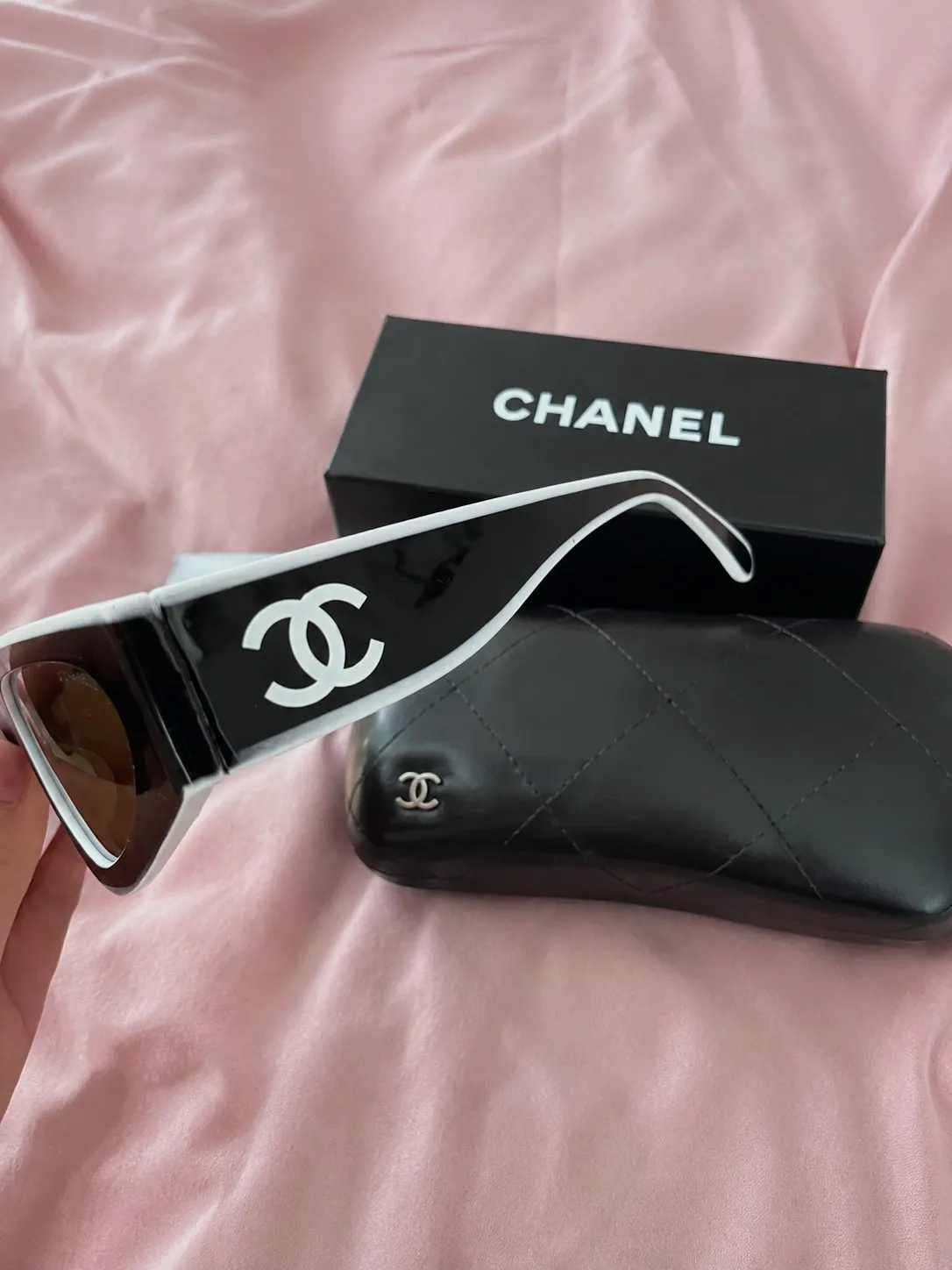 Lunettes de soleil Chanel – Chanel – taille Taille unique 6