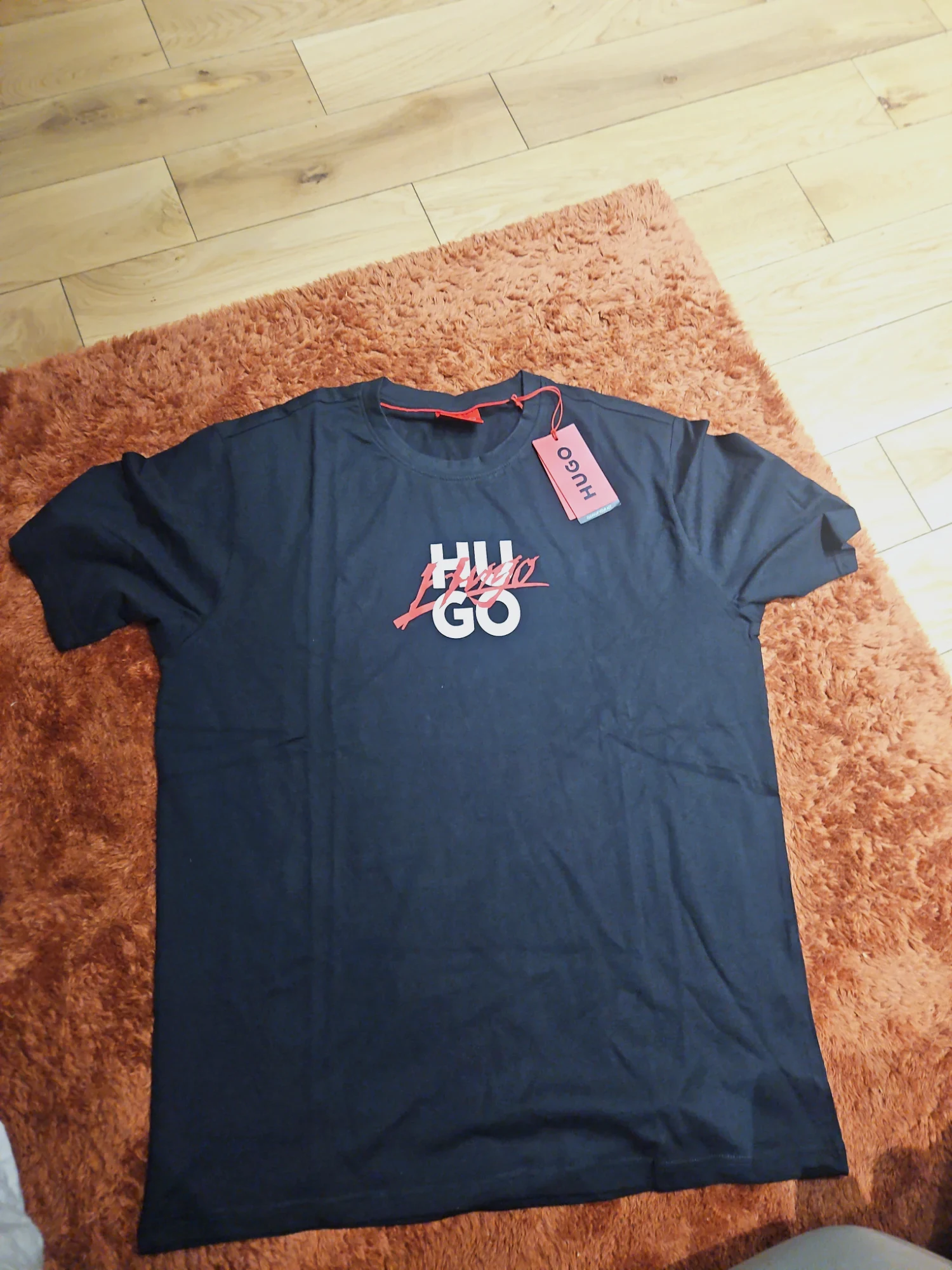 T-shirt HUGO BOSS Dlogotee Noir / Marine - Neuf avec étiquette