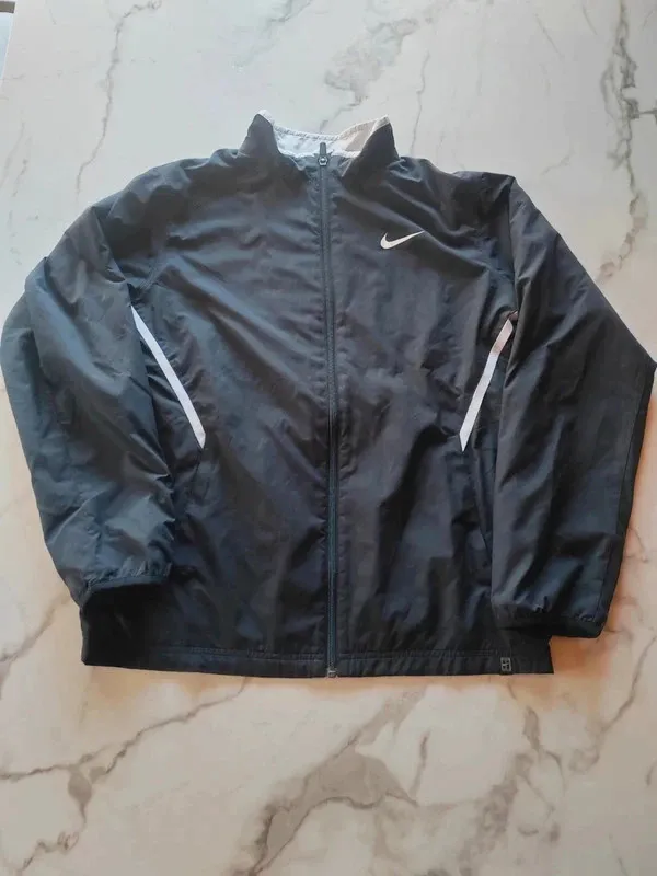 Veste Nike vintage coupe-vent noire et swoosh blanc – Nike – noir – taille S 2