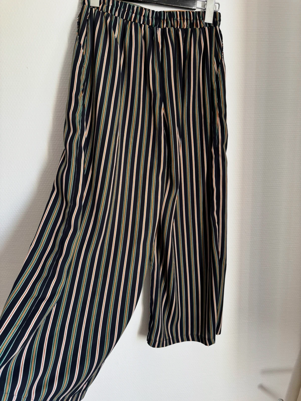 Pantalon large rayé fluide