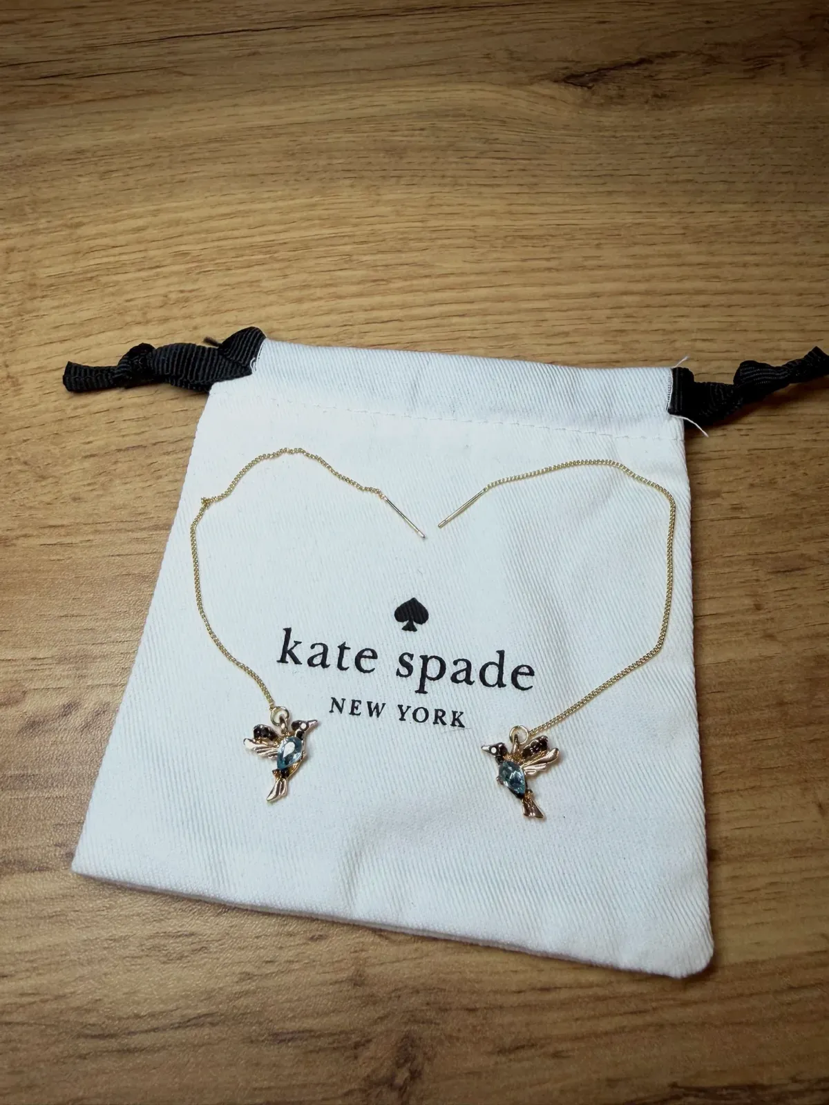 Boucles d'oreilles pendantes Kate Spade motif colibri – Kate Spade – doré – taille Taille unique 8