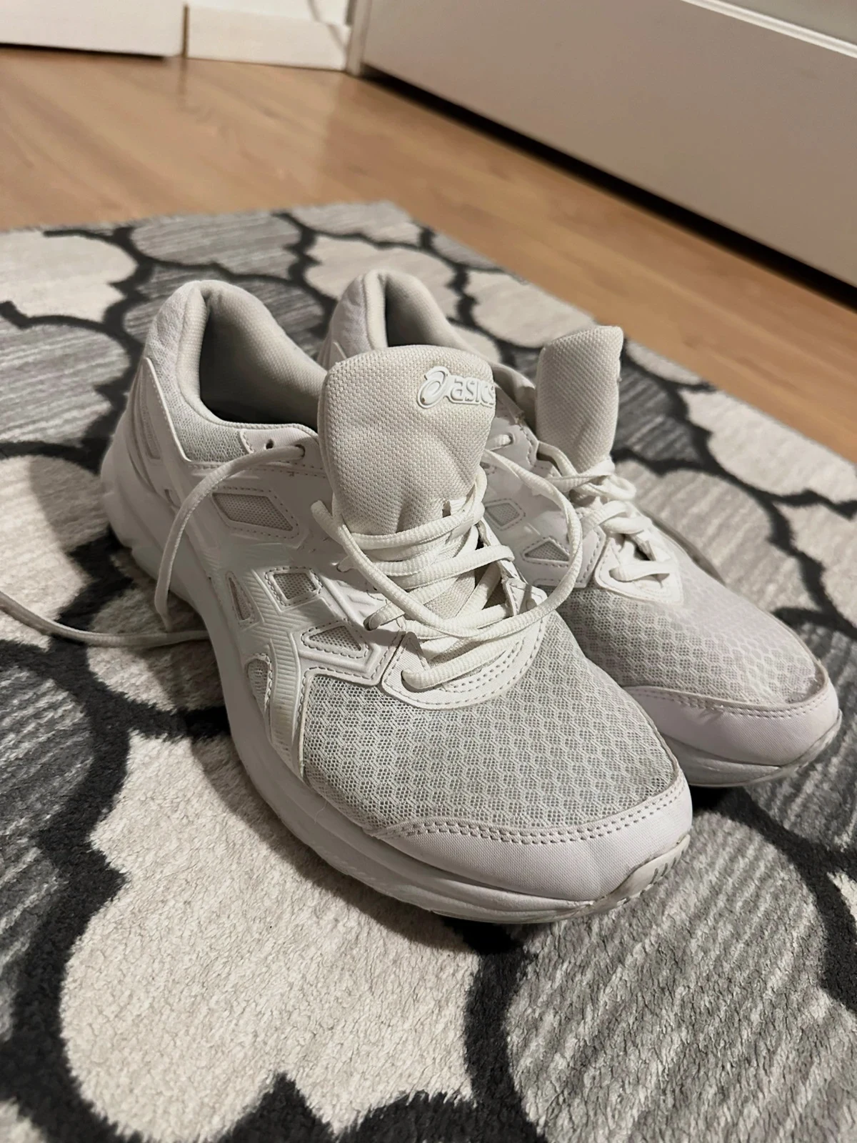 ASICS Schuhe
