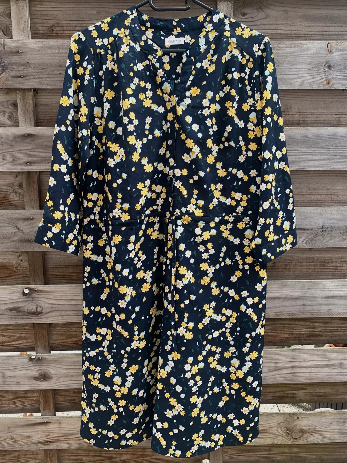 Robe Damart fleurie bleu marine & jaune – Taille 38 – Ceinture à nouer – Doublée