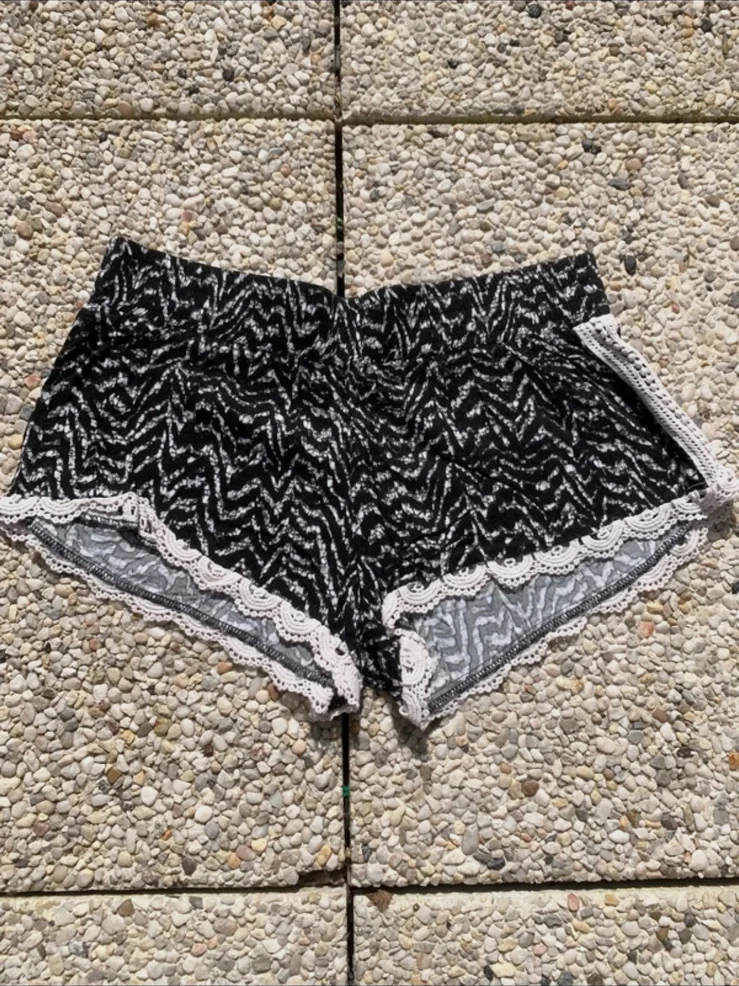 Short de nuit imprimé noir blanc dentelle Undiz XS
