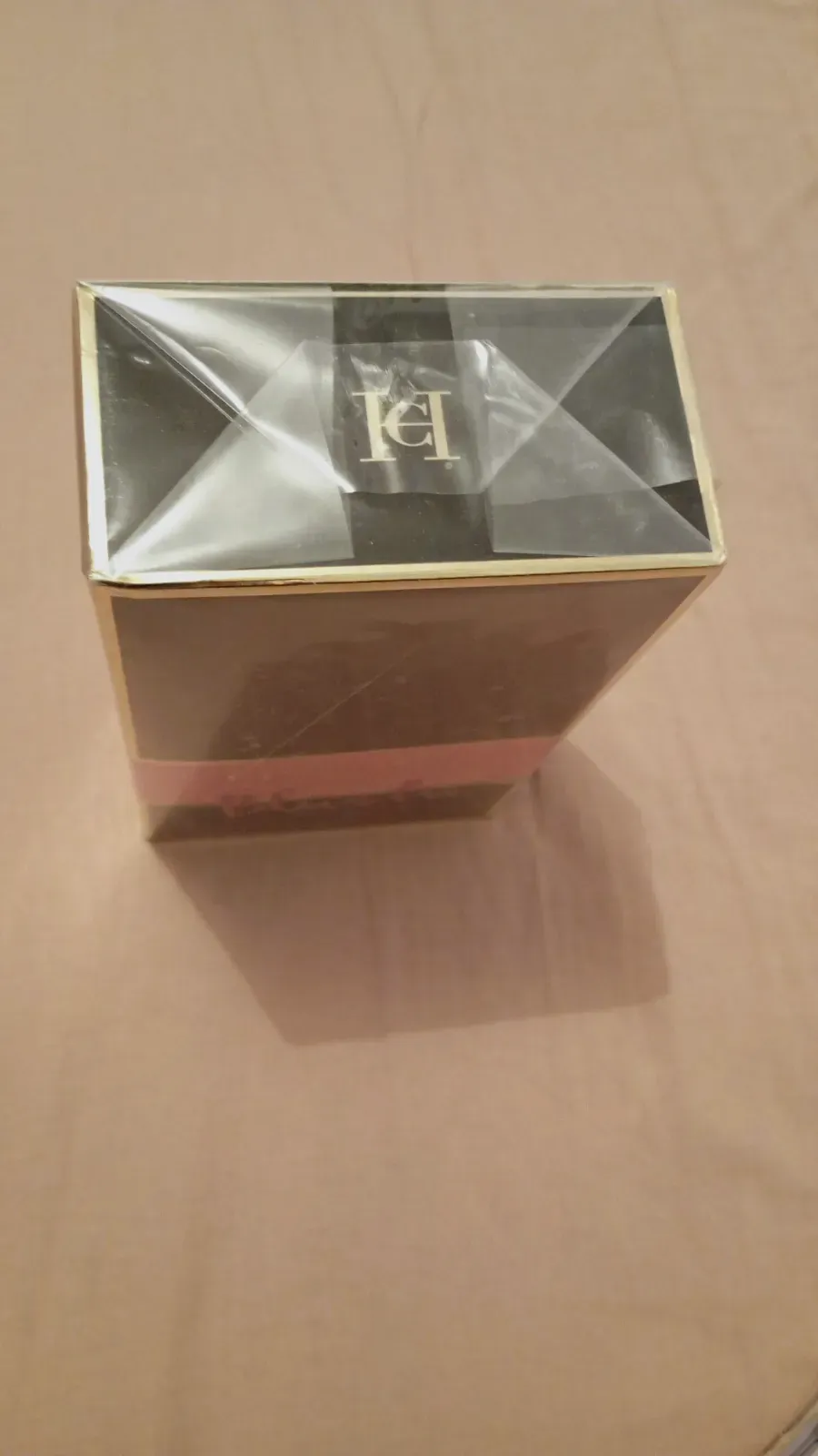 Parfum  – Carolina Herrera 3