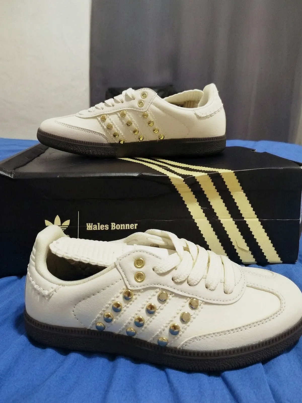 Sneakers Adidas Samba blanches – Adidas – blanc et noir 4