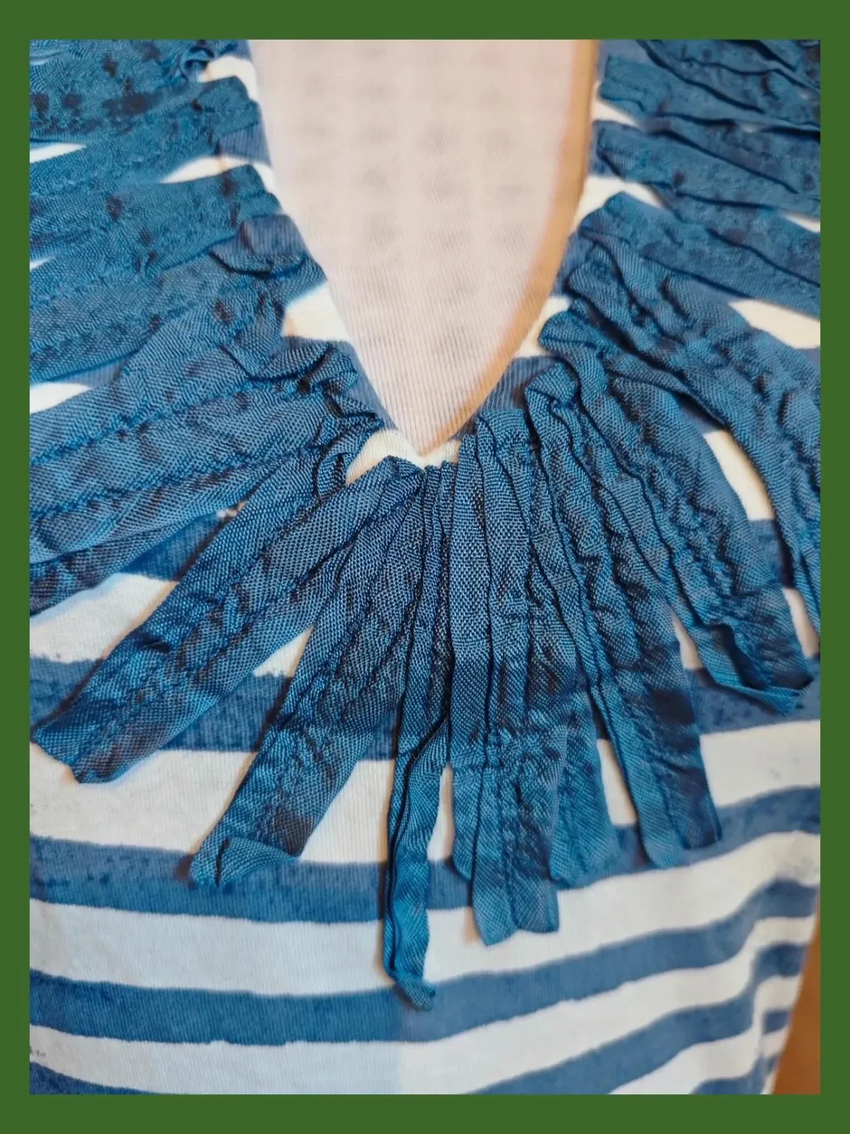 🌺Preciosa camiseta de rayas azul y blanco efecto desteñido con cinta de raso en escote. Talla S – Cortefiel – taille S / 36 / 8 5