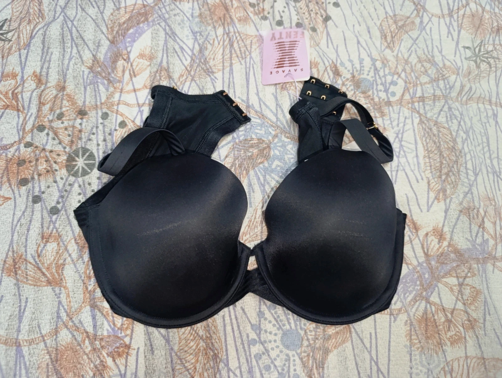 Sujetador aros Savage X Fenty negro raso 105C