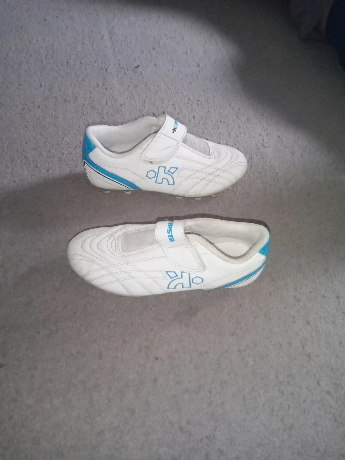 Crampons enfant kipsta taille 31