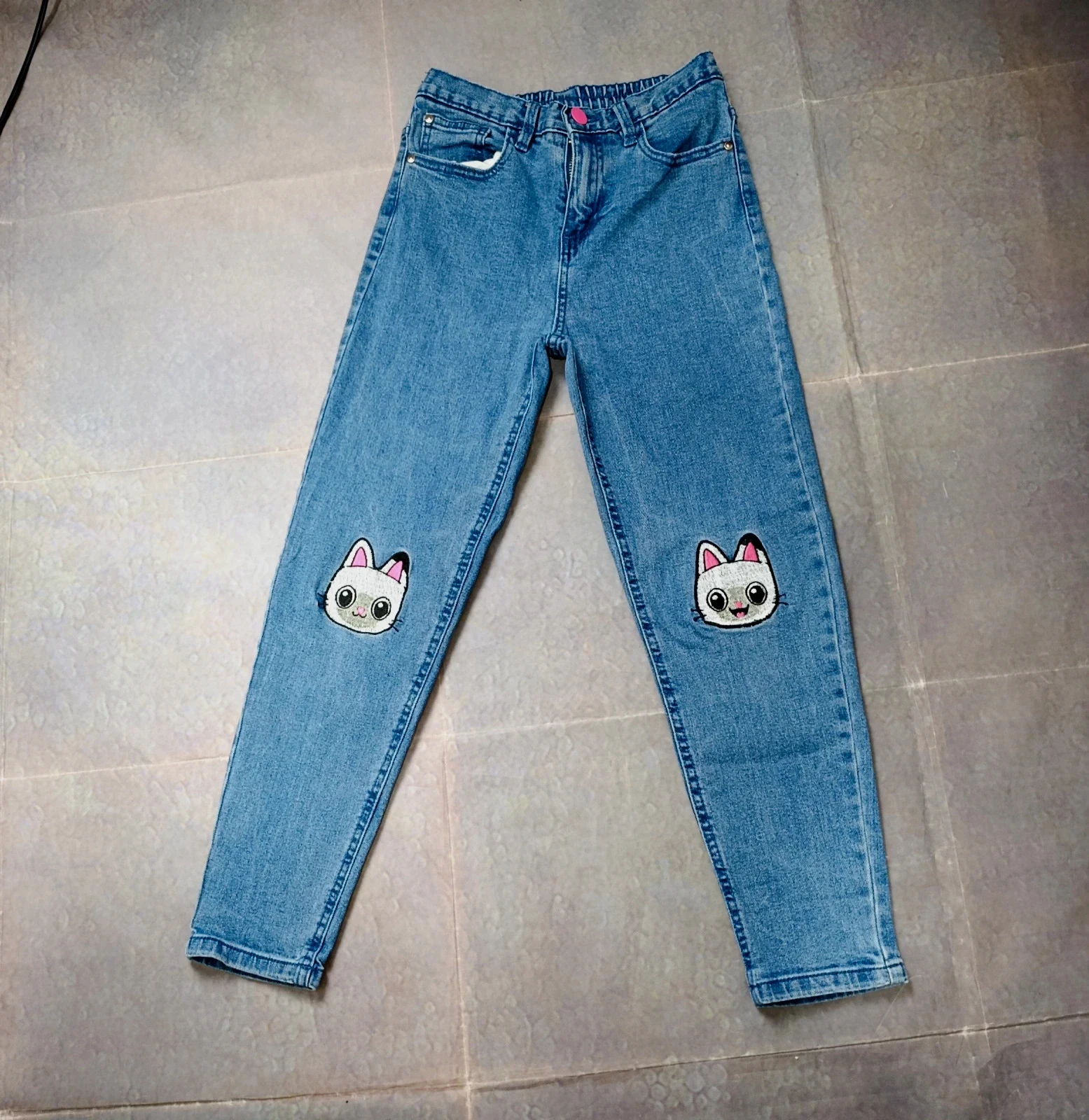 Pantalón Vaquero Gabby’s Dollhouse) Talla 134 cm / 8-9 años